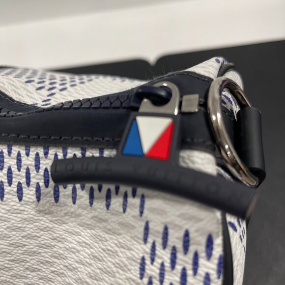 Louis Vuitton Damier Azur Latitude America's Cup Keepall Bandouliere 45 (103394) - Picture 8 of 16